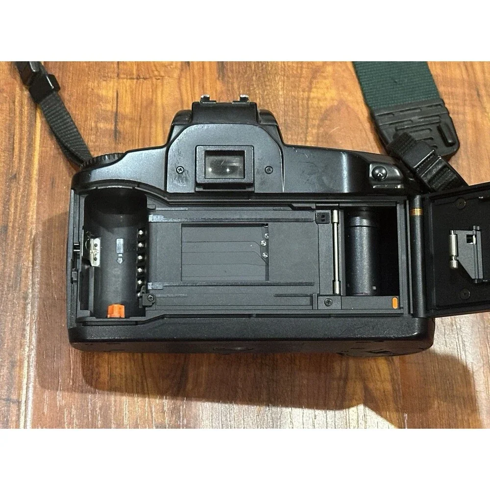 Canon EOS Elan 35mm SLR Film Camera Body - Untested - For Parts & Repair!
